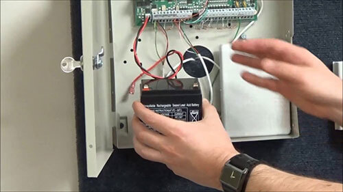 alarm-battery-replacement-αλλαγή-μπαταρίας-συναγερμού-www.keepmesafe.gr-θεσσαλονίκη-thessaloniki.jpg